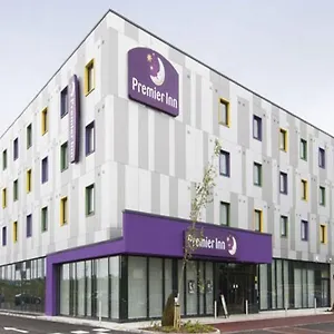 premier-inn-stansted-airport.cambridgehotelsuk.com/